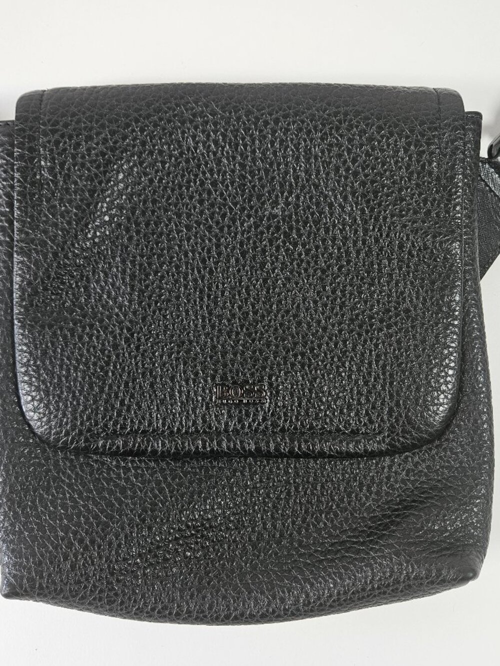 BOSS Hugo Boss Black Pebble Leather Messenger Crossbody Bag